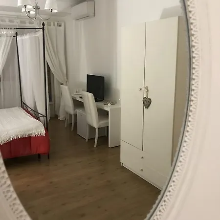 Oda ve Kahvaltı Alis Ideal