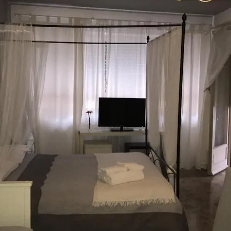 Alis Ideal فندق مبيت وإفطار *