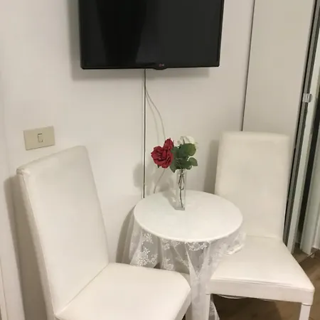 Alis Ideal فندق مبيت وإفطار *