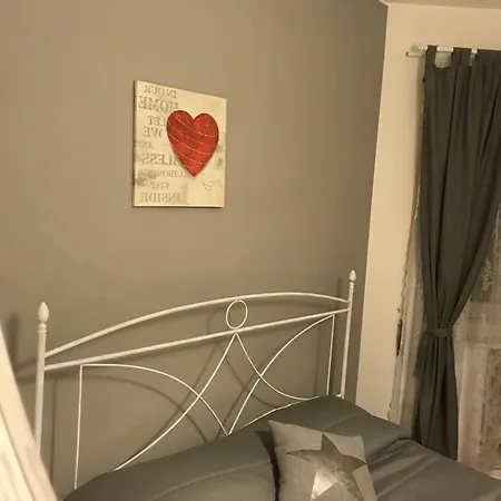Alis Ideal Bed & Breakfast *